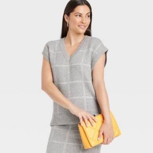 NWOT Women's V-Neck Sweater Vest-Gray Windowpane LARGE